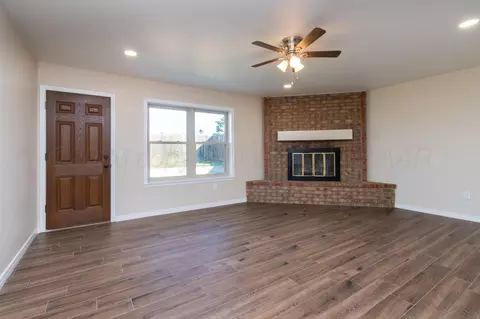 Living - 5210 Royce Drive Amarillo Tx 79110-3017 Dr, Amarillo, TX 79110 photo 1 of 4