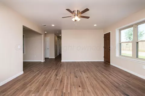 Living - 5210 Royce Drive Amarillo Tx 79110-3017 Dr, Amarillo, TX 79110 photo 3 of 4