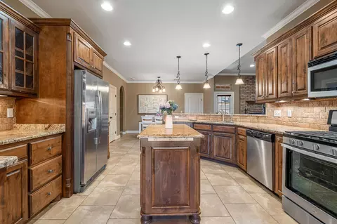 Kitchen - 6903 Spring Cherry Lane Amarillo Tx 79124 Ln, Amarillo, TX 79124 photo 6 of 7