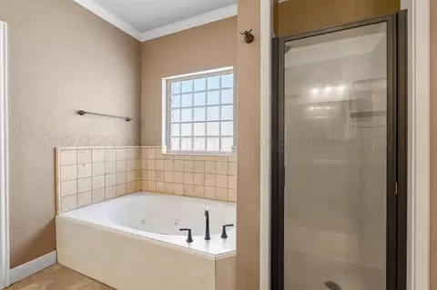 Bath - 6903 Spring Cherry Lane Amarillo Tx 79124 Ln, Amarillo, TX 79124 photo 3 of 7