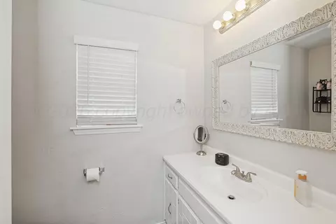 Bath - 5303 Leigh Avenue Amarillo Tx 79110-3318 Ave, Amarillo, TX 79110 photo 1 of 3