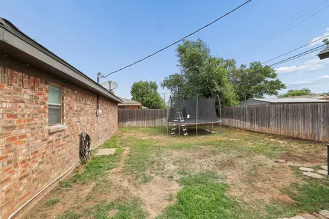 Exterior - 5303 Leigh Avenue Amarillo Tx 79110-3318 Ave, Amarillo, TX 79110 photo 2 of 3