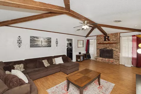 Living - 5303 Leigh Avenue Amarillo Tx 79110-3318 Ave, Amarillo, TX 79110 photo 2 of 2