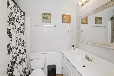 Bath - 5303 Leigh Avenue Amarillo Tx 79110-3318 Ave, Amarillo, TX 79110 photo 3 of 3
