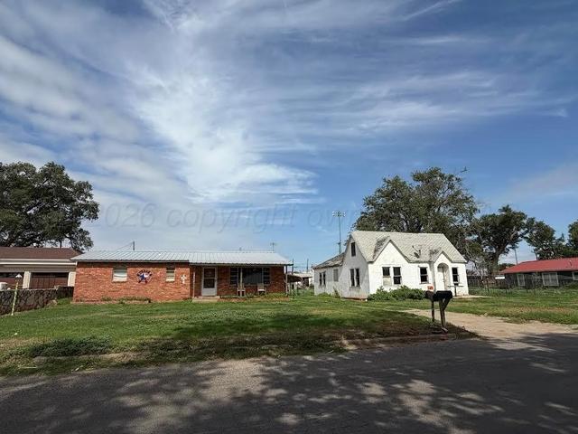 1717 E Avenue Wellington Tx 79095 Ave, Wellington, TX 79095