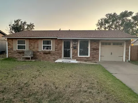 1424 S Twichell Avenue Dumas Tx 79029-5408 Ave, Dumas, TX 79029