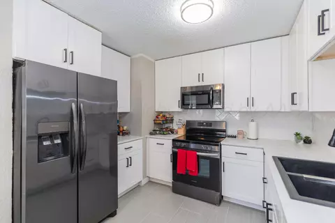 Kitchen - 5120 Temple Drive Amarillo Tx 79110-3131 Dr, Amarillo, TX 79110 photo 2 of 2