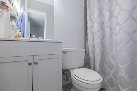 Bath - 5120 Temple Drive Amarillo Tx 79110-3131 Dr, Amarillo, TX 79110 photo 3 of 4