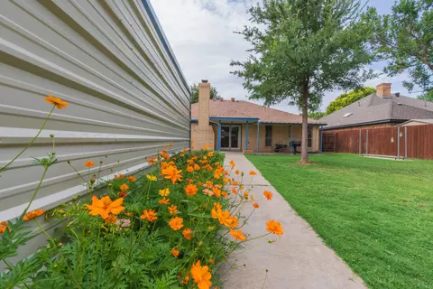 Exterior - 4206 Relatta Avenue Amarillo Tx 79110 Ave, Amarillo, TX 79110 photo 8 of 9