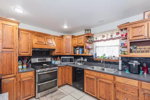 Kitchen - 5309 Spanky Lane Amarillo Tx 79110-3500 Ln, Amarillo, TX 79110 photo 1 of 2