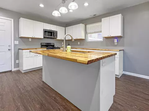 Kitchen - 119 Ash Street Borger Tx 79007 St, Borger, TX 79007 photo 4 of 5