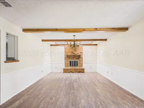 Living - 5103 Mccarty Boulevard Amarillo Tx 79110-3008 Blvd, Amarillo, TX 79110 photo 2 of 4
