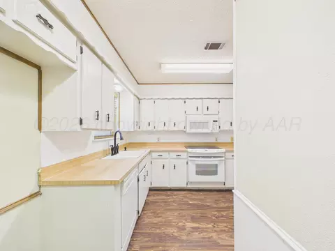 Kitchen - 5103 Mccarty Boulevard Amarillo Tx 79110-3008 Blvd, Amarillo, TX 79110 photo 2 of 2