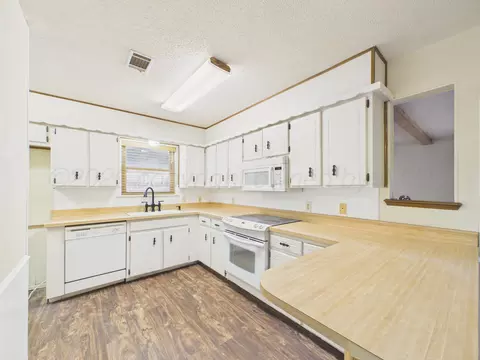 Kitchen - 5103 Mccarty Boulevard Amarillo Tx 79110-3008 Blvd, Amarillo, TX 79110 photo 1 of 2