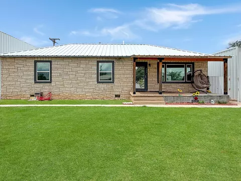 522 S Stewart Avenue Stinnett Tx 79083 Ave, Stinnett, TX 79083