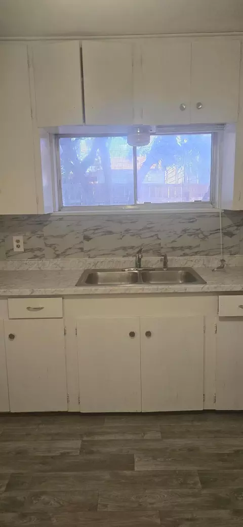 Kitchen - 116 Ozmer Street Borger Tx 79007 St, Borger, TX 79007 photo 1 of 1
