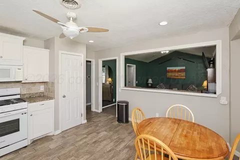 Kitchen - 5210 Susan Drive Amarillo Tx 79110-3129 Dr, Amarillo, TX 79110 photo 3 of 4