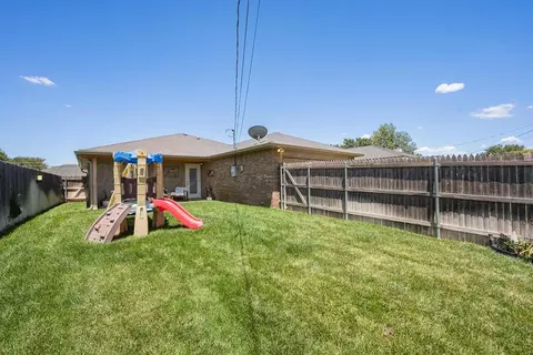 Exterior - 1127 Pagoda Drive Amarillo Tx 79110-2639 Dr, Amarillo, TX 79110 photo 6 of 7