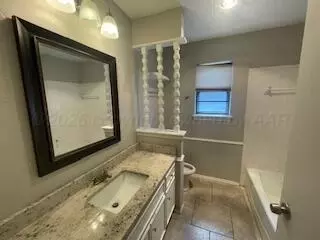 Bath - 7720 Canode Drive Amarillo Tx 79121 Dr, Amarillo, TX 79121 photo 1 of 4