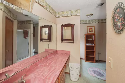 Bath - 1001 Sterling Drive Amarillo Tx 79110 Dr, Amarillo, TX 79110 photo 1 of 2