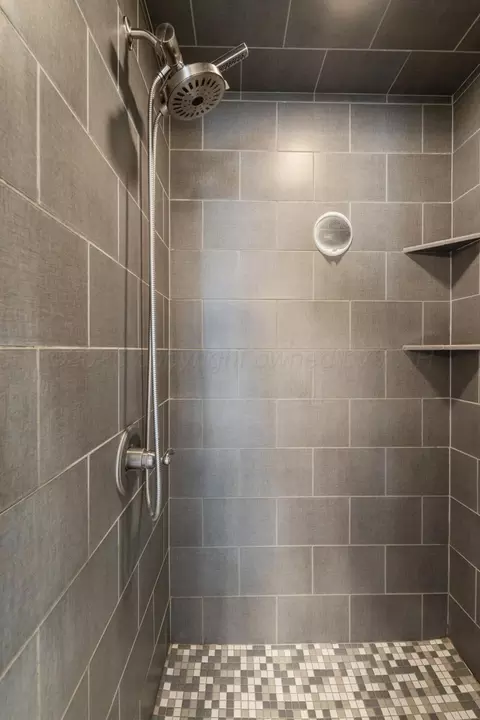 Bath - 6509 Tatum Circle Amarillo Tx 79119-1208 Cir, Amarillo, TX 79119 photo 4 of 7