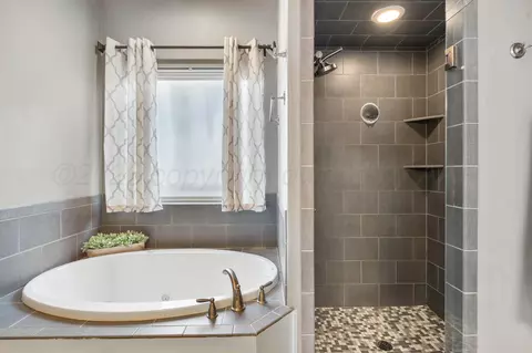 Bath - 6509 Tatum Circle Amarillo Tx 79119-1208 Cir, Amarillo, TX 79119 photo 3 of 7