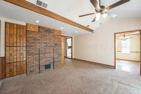 Living - 4203 Dodson Drive Amarillo Tx 79110-4717 Dr, Amarillo, TX 79110 photo 5 of 5