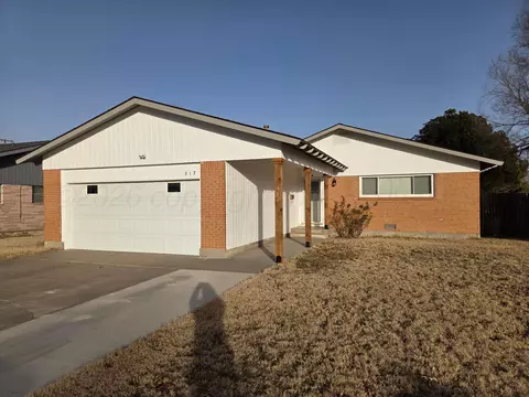 917 S Harvard Street Perryton Tx 79070 St, Perryton, TX 79070