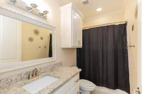 Bath - 9110 Trinity Drive Amarillo Tx 79119 Dr, Amarillo, TX 79119 photo 6 of 6