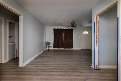 Living - 4007 Parker Street Amarillo Tx 79110 St, Amarillo, TX 79110 photo 6 of 6