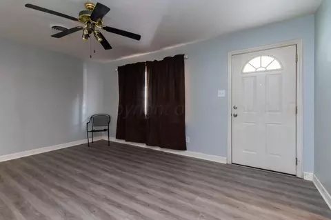 Living - 4007 Parker Street Amarillo Tx 79110 St, Amarillo, TX 79110 photo 3 of 6