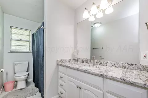 Bath - 2828 Armand Street Amarillo Tx 79110-2302 St, Amarillo, TX 79110 photo 2 of 2