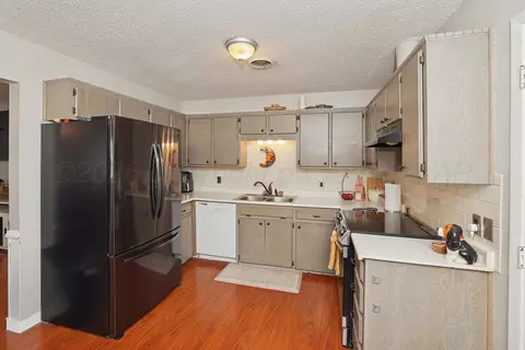 Kitchen - 5142 Royce Drive Amarillo Tx 79110-3011 Dr, Amarillo, TX 79110 photo 2 of 2