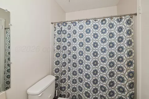 Bath - 5142 Royce Drive Amarillo Tx 79110-3011 Dr, Amarillo, TX 79110 photo 3 of 3