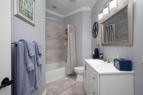Bath - 6106 Purple Sage Circle Amarillo Tx 79124-1321 Cir, Amarillo, TX 79124 photo 4 of 6