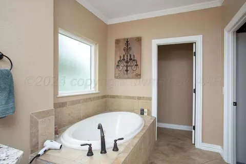 Bath - 6106 Purple Sage Circle Amarillo Tx 79124-1321 Cir, Amarillo, TX 79124 photo 2 of 6