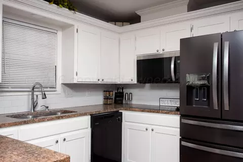 Kitchen - 4448 Mesa Circle Amarillo Tx 79109-5342 Cir, Amarillo, TX 79109 photo 2 of 2