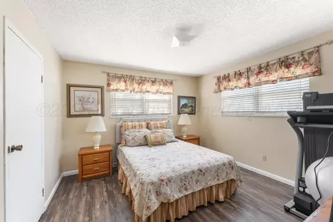 Bedroom - 1301 Cooley Drive Borger Tx 79007 Dr, Borger, TX 79007 photo 3 of 4