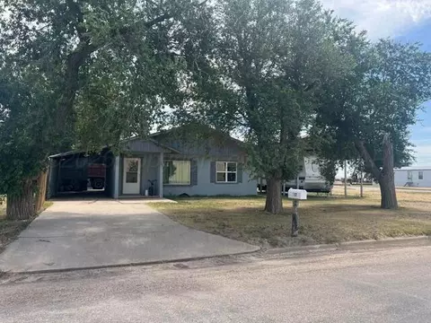 817-821 S Birch Street Perryton Tx 79070 St, Perryton, TX 79070
