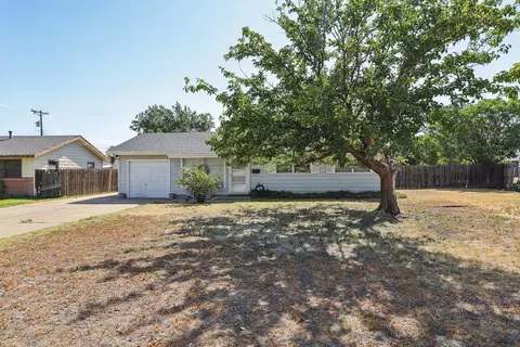 1921 Lawndale Drive Amarillo Tx 79103-4218 Dr, Amarillo, TX 79103