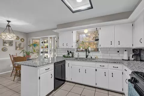Kitchen - 8202 Tejas Trail Amarillo Tx 79110-4748 Trl, Amarillo, TX 79110 photo 2 of 4