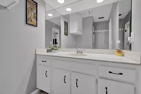 Bath - 8202 Tejas Trail Amarillo Tx 79110-4748 Trl, Amarillo, TX 79110 photo 2 of 3