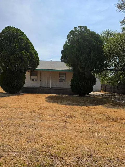 401 Allen Stinnett Tx 79083, Stinnett, TX 79083
