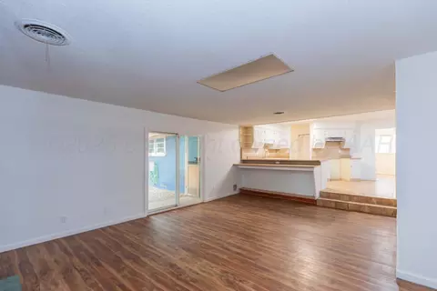 Living - 2901 S Apache Street Amarillo Tx 79103-5601 St, Amarillo, TX 79103 photo 3 of 3