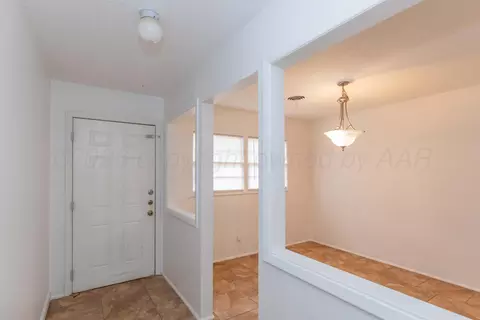 Entry Way - 2901 S Apache Street Amarillo Tx 79103-5601 St, Amarillo, TX 79103 photo 1 of 2