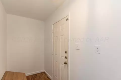 Entry Way - 2901 S Apache Street Amarillo Tx 79103-5601 St, Amarillo, TX 79103 photo 2 of 2