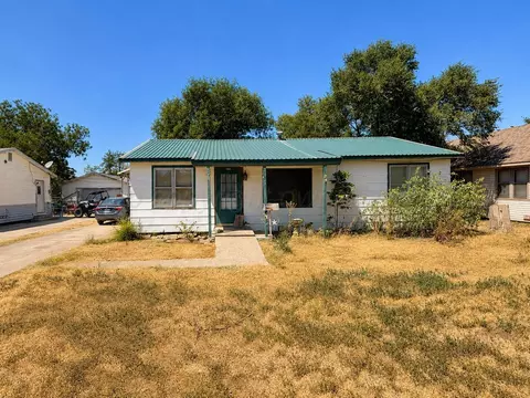 1013 E Kingsmill Avenue Pampa Tx 79065-6729 Ave, Pampa, TX 79065