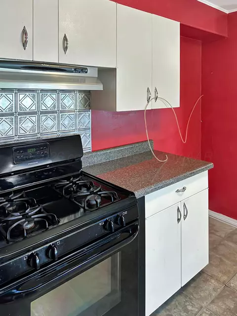Kitchen - 325 Austin Street Borger Tx 79007 St, Borger, TX 79007 photo 2 of 4