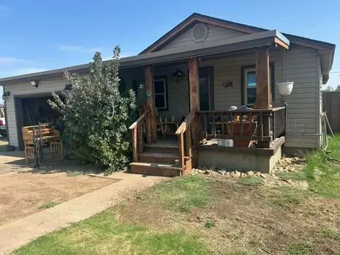 404 N Longwood Avenue Fritch Tx 79036 Ave, Fritch, TX 79036