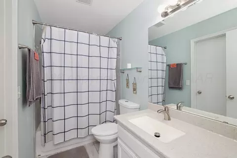Bath - 1120 Shasta Drive Amarillo Tx 79110-3522 Dr, Amarillo, TX 79110 photo 1 of 2